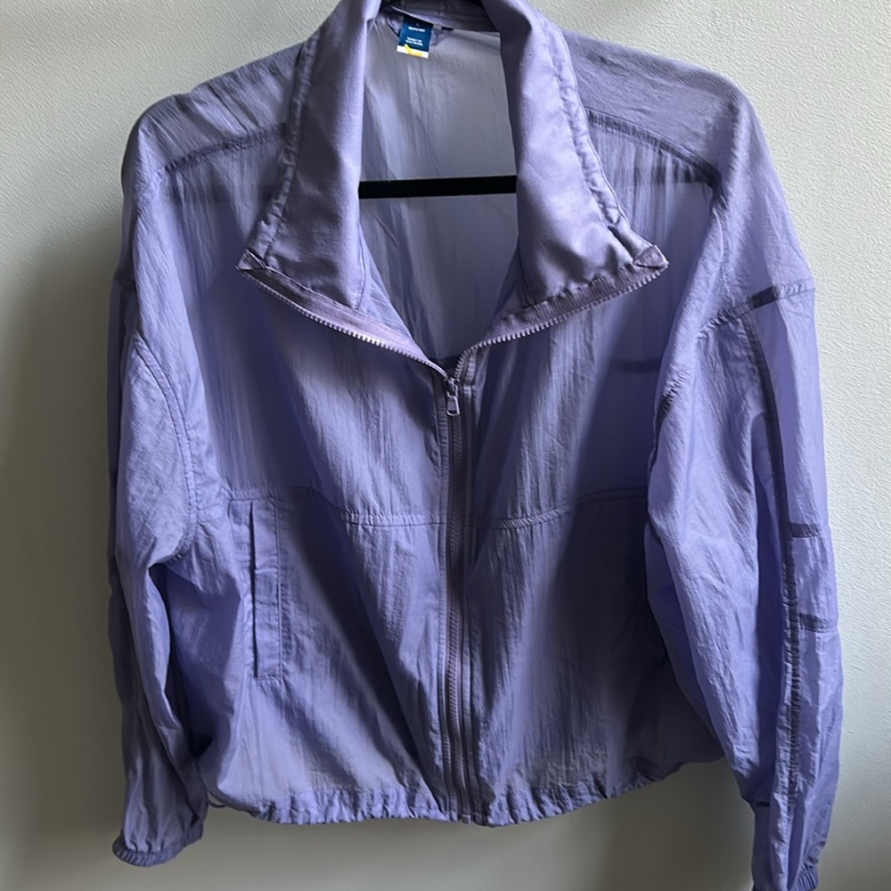 NWT -quick dry lightweight, nylon jacket, light purple, full zip, side, size L